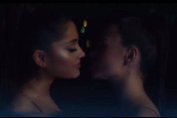 600px x 400px - Fans question if Ariana Grande is queerbaiting in new music video